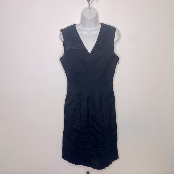 Piazza Sempione Dresses & Skirts - PIAZZA SEMPIONE Navy Silk V-Neck Knee-Length Dress Size 44it 8US